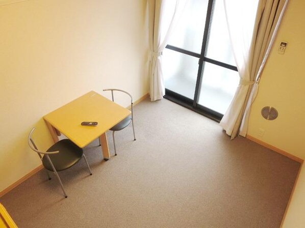 レオパレスプランドール稲城の物件内観写真